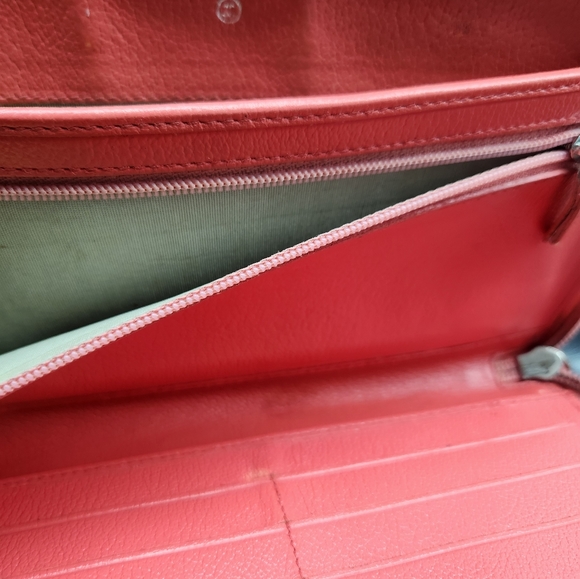 Chanel  Clutch - Picture 10 of 12